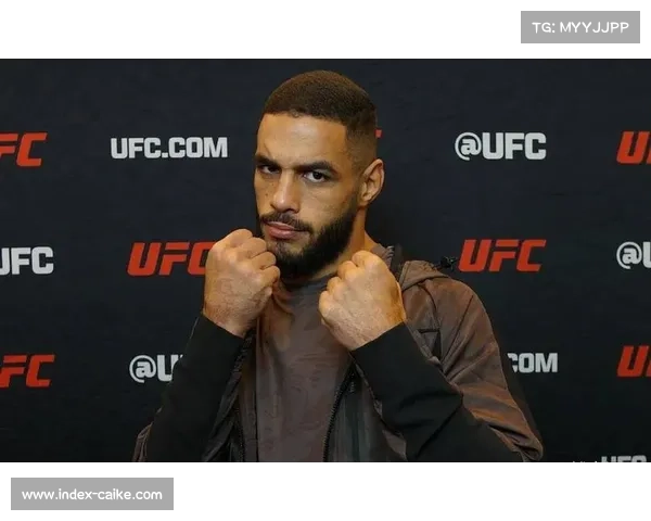 加布里埃尔·邦菲姆飞膝KO兰迪·布朗 喊话科尔比·考文顿